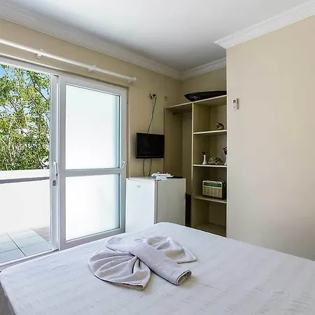 Hotel Laguna